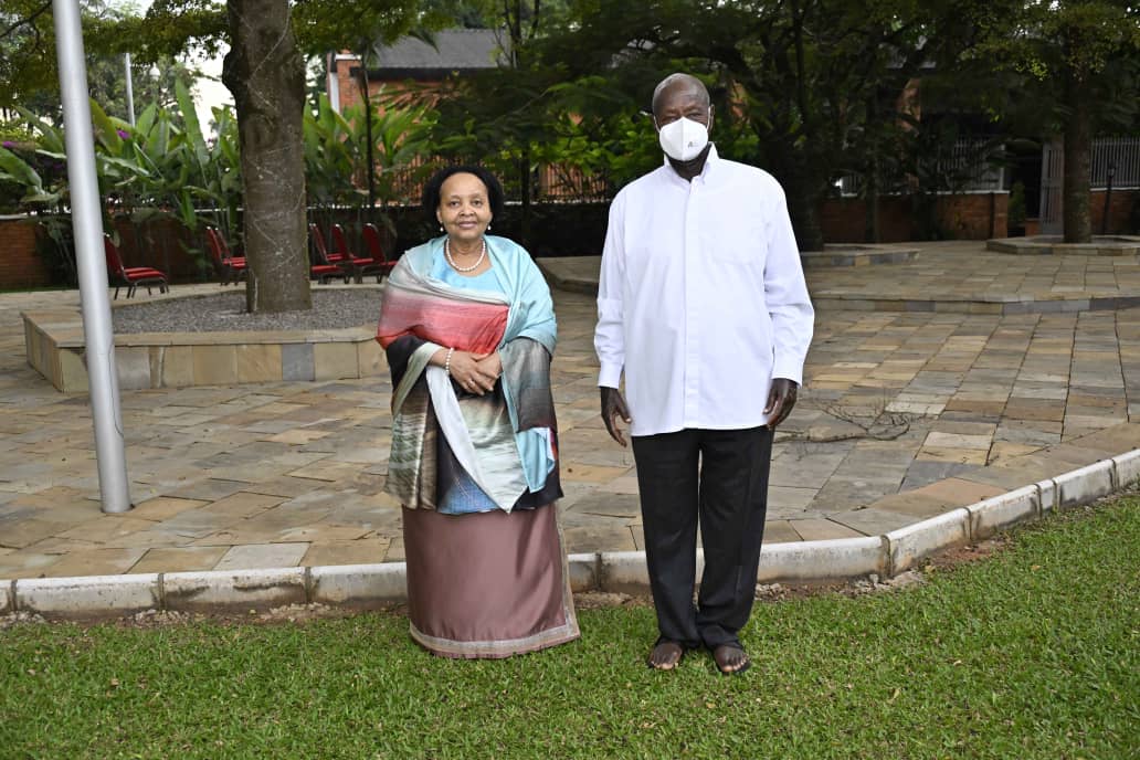 MUSEVENI BIDS FAREWELL TO OUTGOING AMBASSADORS OF SOUTH AFRICA AND CUBA ...